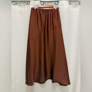 Silky Asymmetrical Brown Skirt with pockets - XL